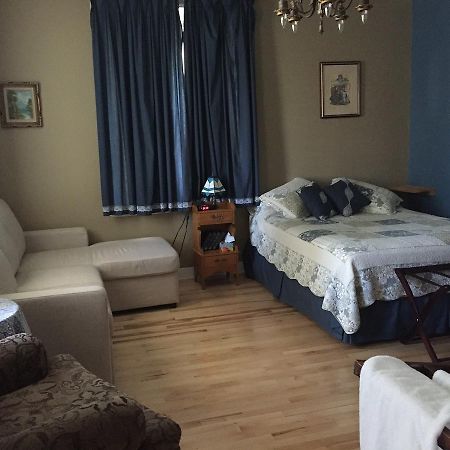 Saint-André-Avellin Gil Ann B&B 외부 사진