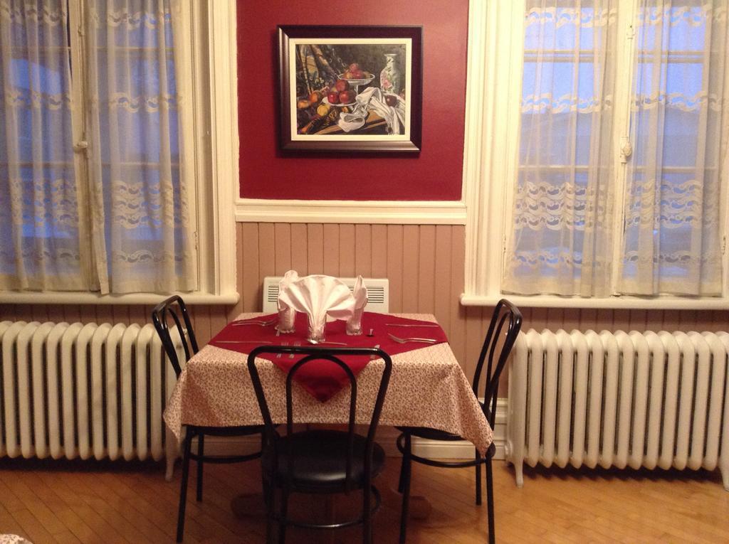 Saint-André-Avellin Gil Ann B&B 외부 사진