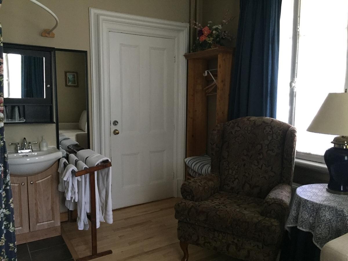 Saint-André-Avellin Gil Ann B&B 외부 사진